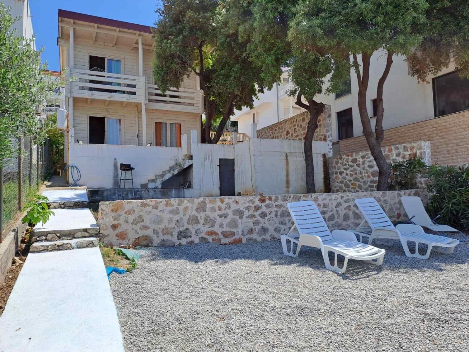 Seastar Eco Apartment